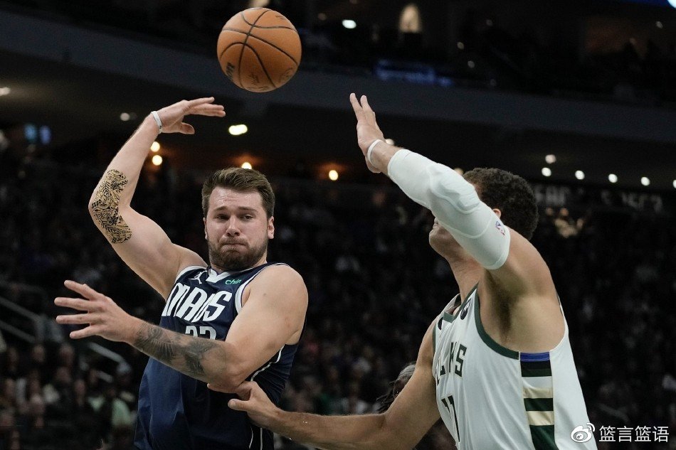 球盟会官方-汤普森单节37分完整版中文回放