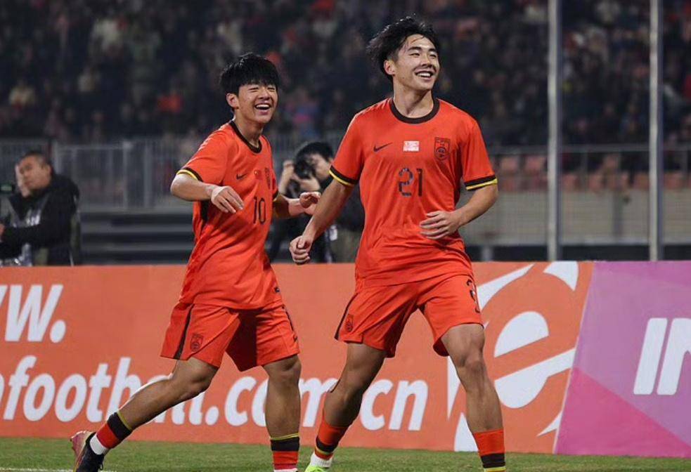 球盟会官方-超级联赛新星诞生!年轻球员崛起成为焦点了吗